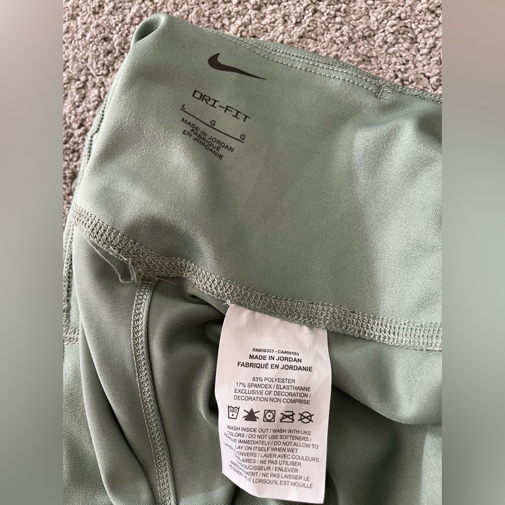 Nike Women’s One Shine Full Length Tights Green Large Mid Rise NWOT - Picture 5 of 7